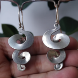 Silberfarbene Vintage Spiral Ohrringe