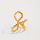 Schicker Asymmetrischer Wellen Ring