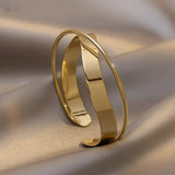 Klassisches Goldfarbenes Armband