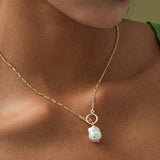 Elegante Goldfarbene Halskette
