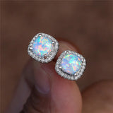 Elegante Silberfarbene Runde Weisser Fire Opal Stecker Ohrringe