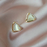 Elegante Dreiecks Ohrringe mit Opal und Kristall