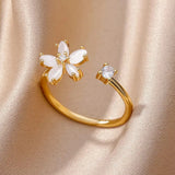 Romantischer Goldfarbener Zirkonia Fünfblättriger Blumenring