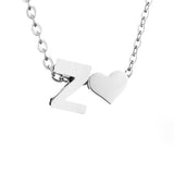 Zeitlose Initialen Halskette mit Herz Charm