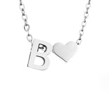 Zeitlose Initialen Halskette mit Herz Charm