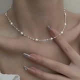 Elegante Halskette aus glänzenden