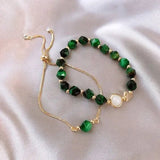 Elegantes grünes Armband Set