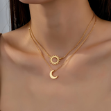 Mehrlagige Goldfarbene Sonne & Mond Halskette